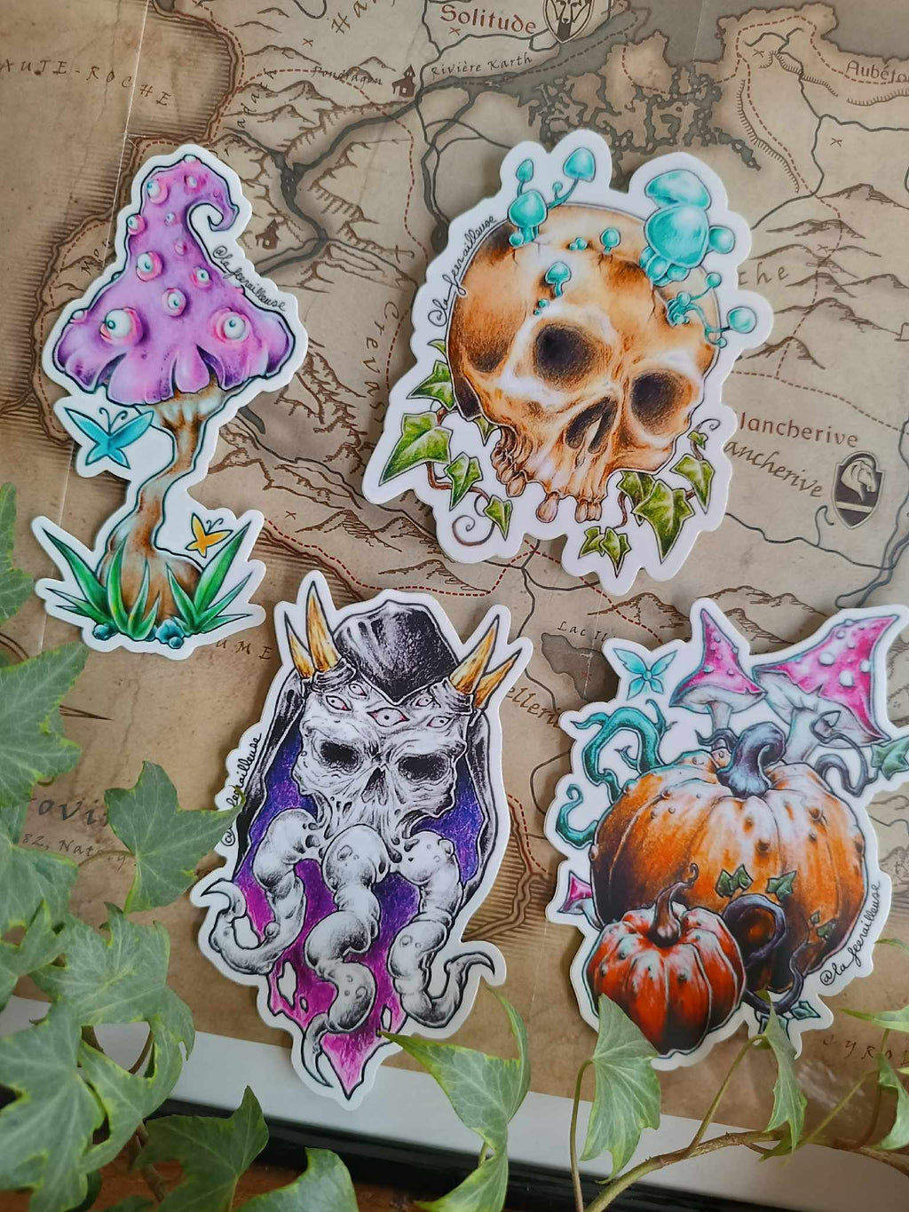 4 magic stickers