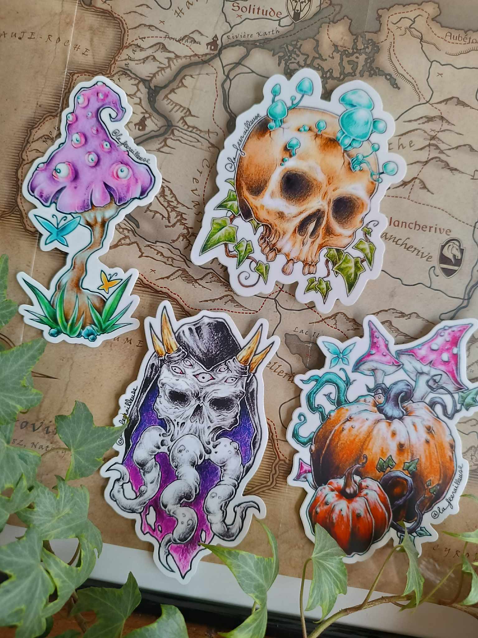 4 magic stickers